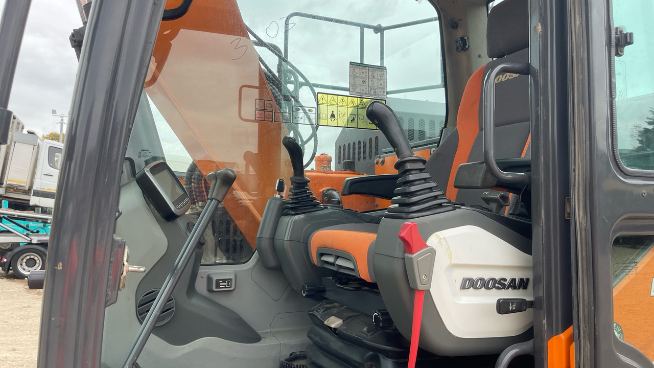 DOOSAN DX140LCR-5 - Máy xúc bánh xích: hình 5 DOOSAN DX140LCR-5 - Máy xúc bánh xích: hình 5