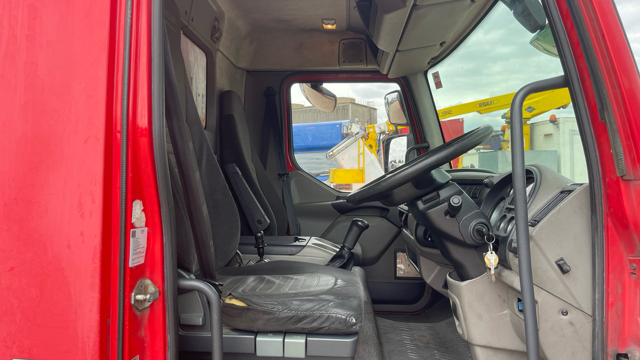 Daf LF 45.140 - Xe tải hộp: hình 5 Daf LF 45.140 - Xe tải hộp: hình 5