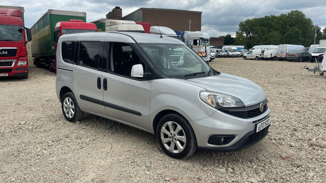 FIAT DOBLO 1.6 MULTIJET - Xe tải van: hình 1 FIAT DOBLO 1.6 MULTIJET - Xe tải van: hình 1