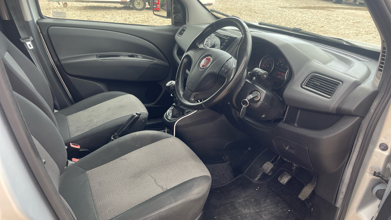 FIAT DOBLO 1.6 MULTIJET - Xe tải van: hình 5 FIAT DOBLO 1.6 MULTIJET - Xe tải van: hình 5