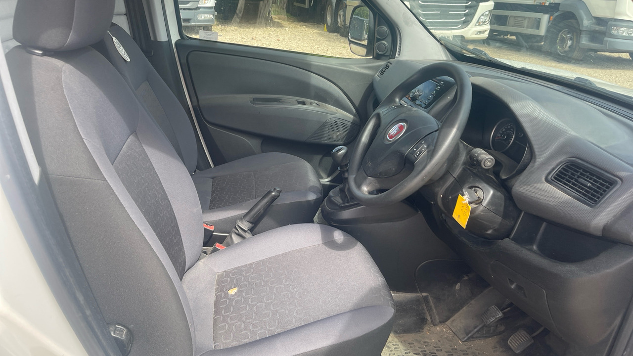 FIAT DOBLO 1.6 Multijet 16V 105PS - Xe van nhỏ gọn: hình 5 FIAT DOBLO 1.6 Multijet 16V 105PS - Xe van nhỏ gọn: hình 5