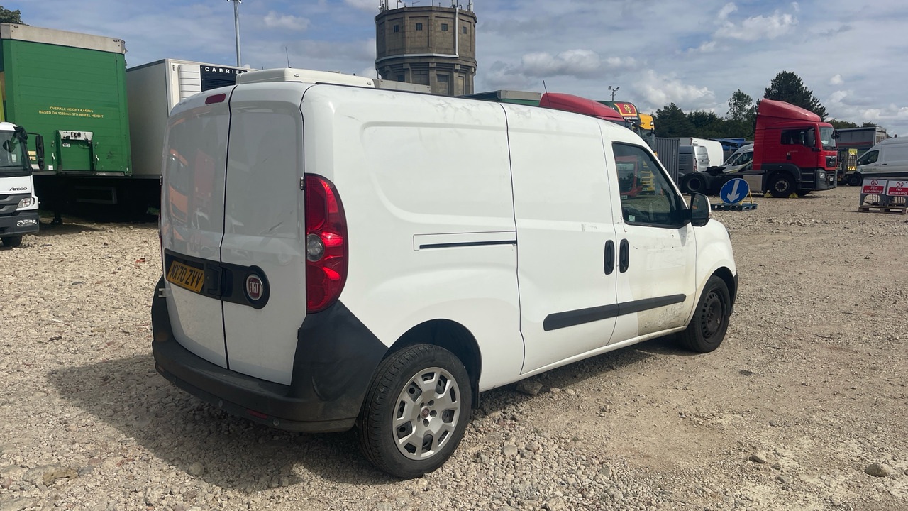 FIAT DOBLO 1.6 Multijet 16V 105PS - Xe van nhỏ gọn: hình 4 FIAT DOBLO 1.6 Multijet 16V 105PS - Xe van nhỏ gọn: hình 4