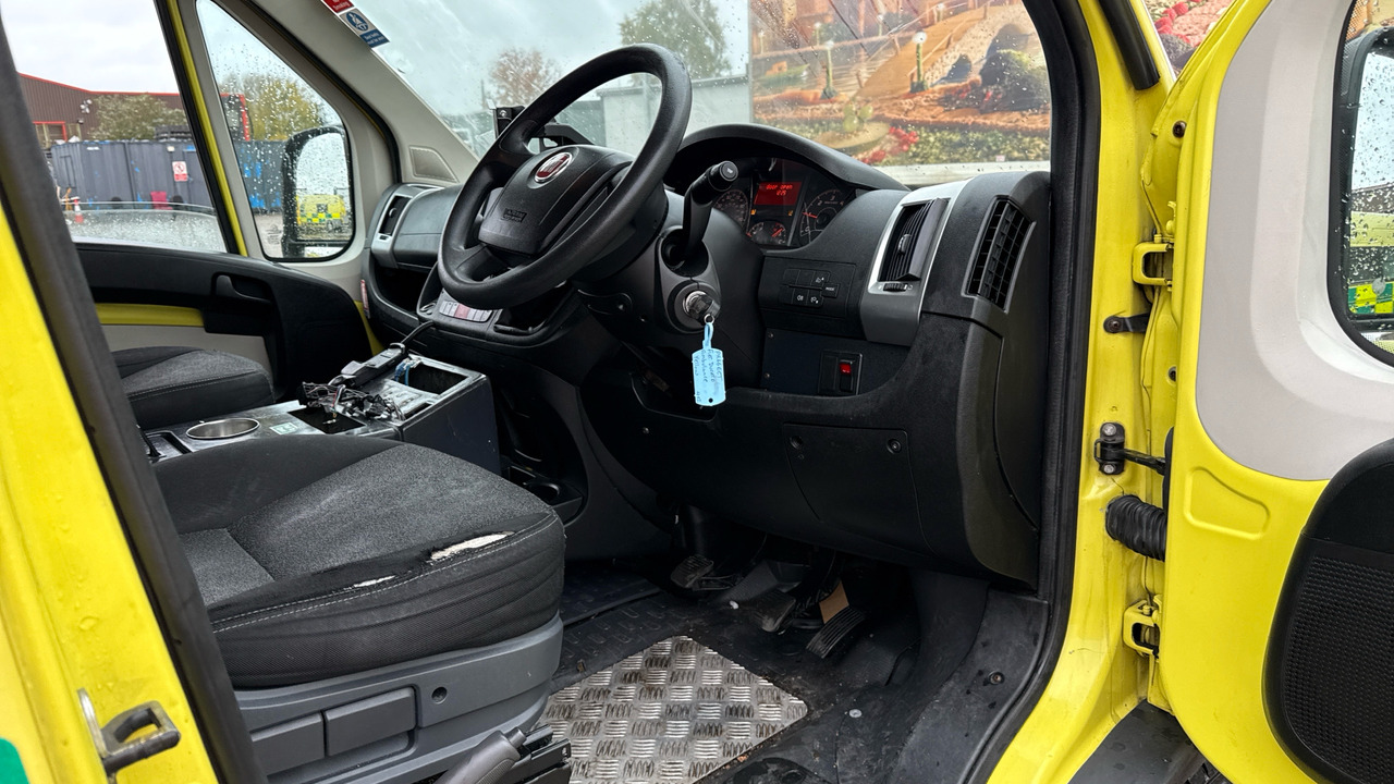 FIAT DUCATO 42 2.3 MULTIJET II - Xe cứu thương: hình 5 FIAT DUCATO 42 2.3 MULTIJET II - Xe cứu thương: hình 5