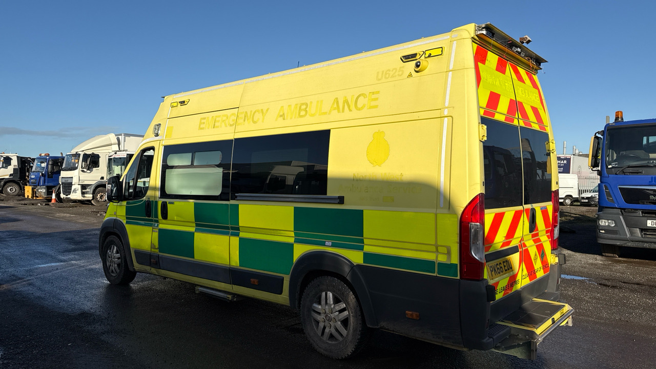 FIAT DUCATO 42 MULTIJET II - Xe cứu thương: hình 3 FIAT DUCATO 42 MULTIJET II - Xe cứu thương: hình 3