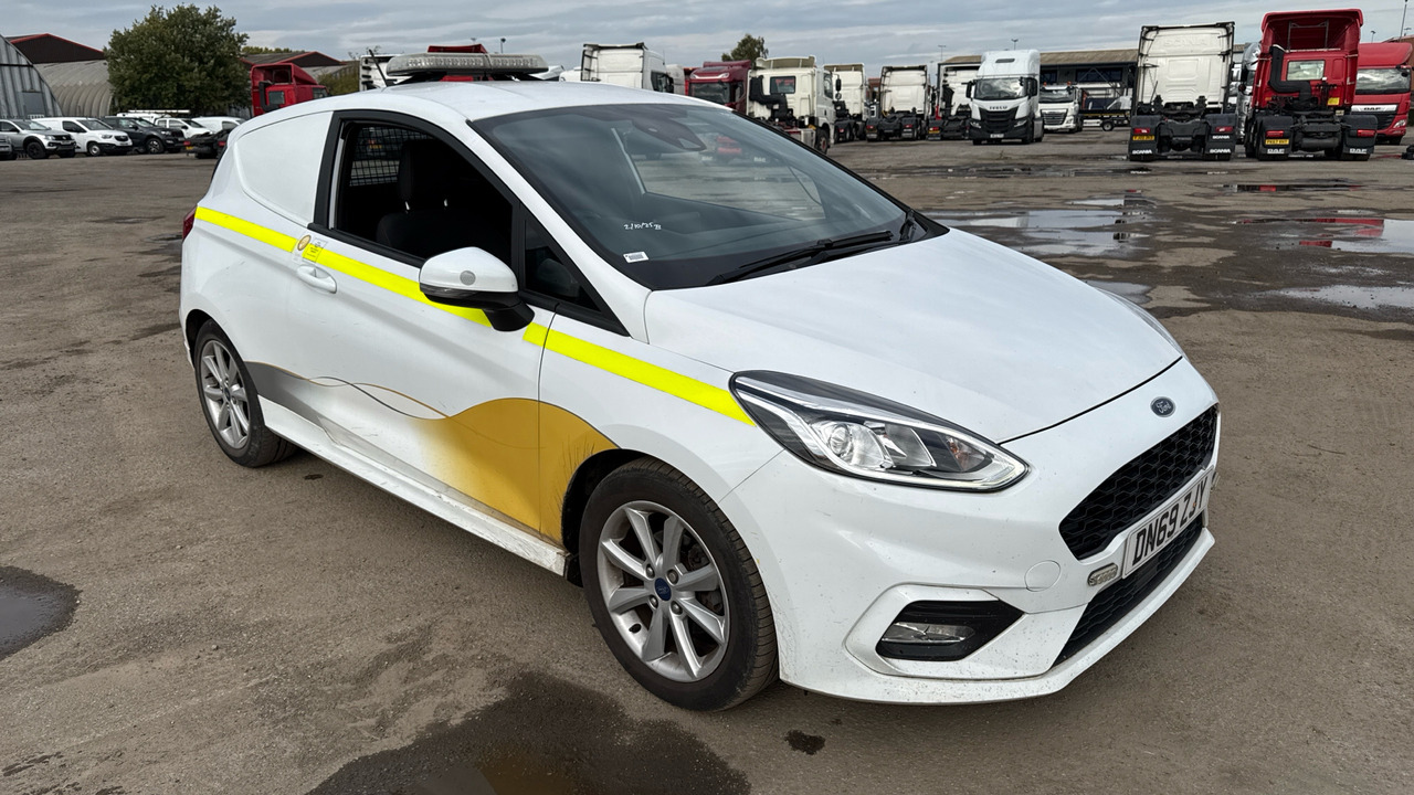 FORD FIESTA 1.5 TDCI 85PS - Xe hơi: hình 1 FORD FIESTA 1.5 TDCI 85PS - Xe hơi: hình 1