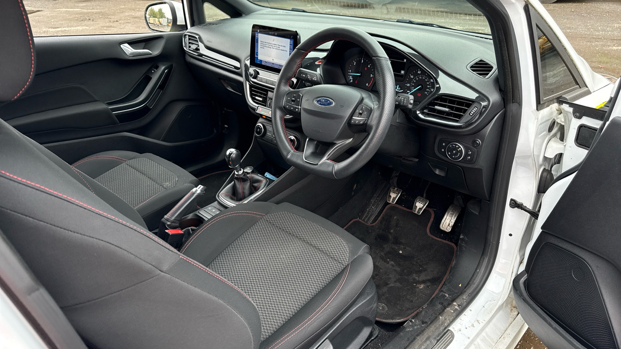 FORD FIESTA 1.5 TDCi 85PS - Xe hơi: hình 5 FORD FIESTA 1.5 TDCi 85PS - Xe hơi: hình 5