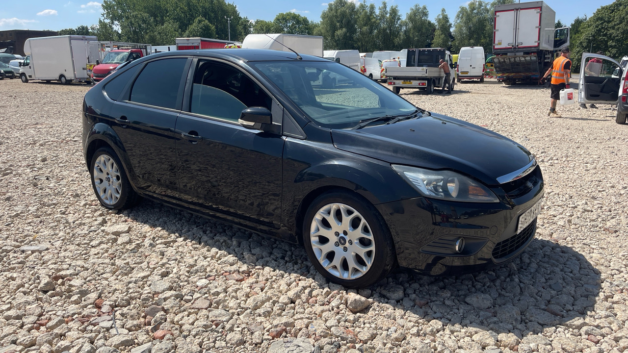 FORD FOCUS 115 1.8 TDCI - Hatchback: hình 1 FORD FOCUS 115 1.8 TDCI - Hatchback: hình 1