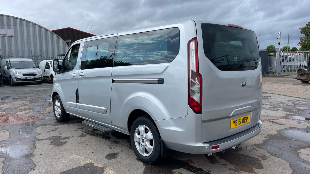 FORD TOURNEO CUSTOM 300 2.2 TDCi 125PS - Xe bus mini, Xe van chở khách: hình 3 FORD TOURNEO CUSTOM 300 2.2 TDCi 125PS - Xe bus mini, Xe van chở khách: hình 3
