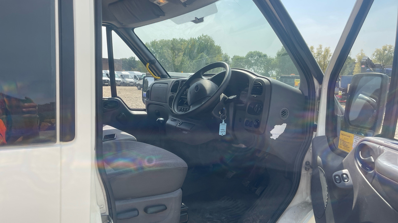 FORD TRANSIT 350 2.4 - Xe bus mini, Xe van chở khách: hình 5 FORD TRANSIT 350 2.4 - Xe bus mini, Xe van chở khách: hình 5