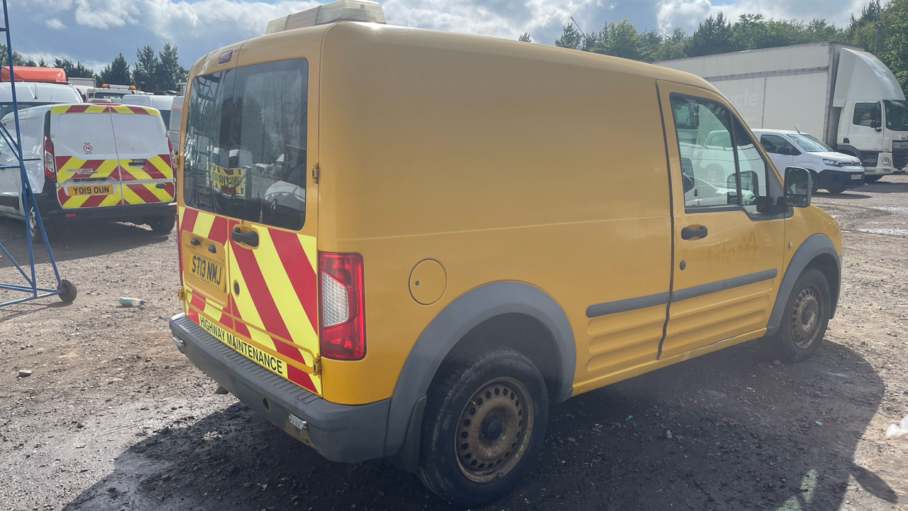 FORD TRANSIT CONNECT T200 1.8 TDCi 75ps - Xe van nhỏ gọn: hình 4 FORD TRANSIT CONNECT T200 1.8 TDCi 75ps - Xe van nhỏ gọn: hình 4