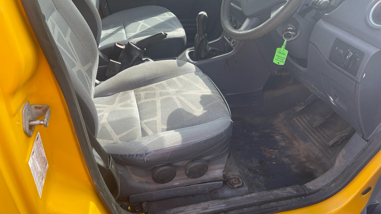 FORD TRANSIT CONNECT T200 1.8 TDCi 75ps - Xe van nhỏ gọn: hình 5 FORD TRANSIT CONNECT T200 1.8 TDCi 75ps - Xe van nhỏ gọn: hình 5