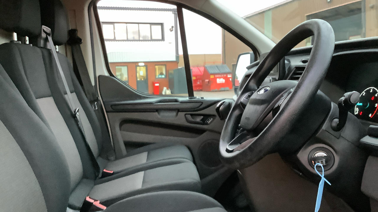 FORD TRANSIT CUSTOM 300 LEADER 2.0 105ps - Xe van nhỏ gọn: hình 5 FORD TRANSIT CUSTOM 300 LEADER 2.0 105ps - Xe van nhỏ gọn: hình 5