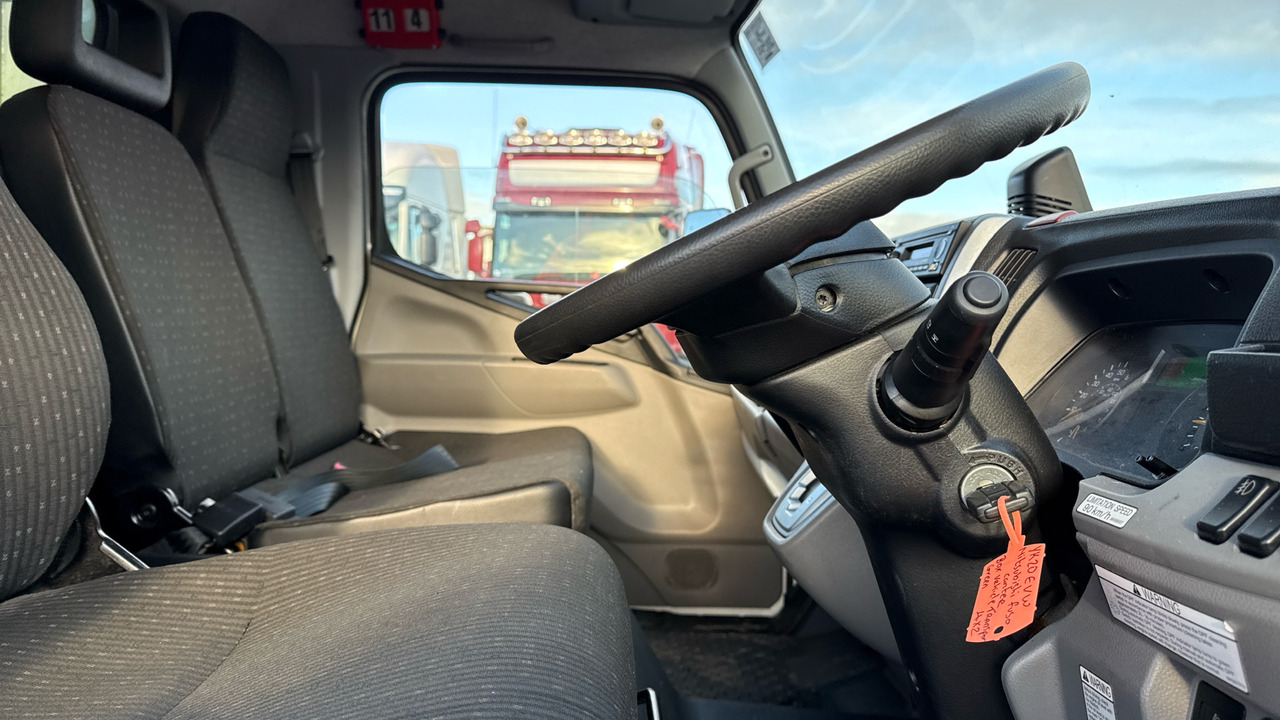 FUSO CANTER 7C15 - Xe tải chuyên chở tự động: hình 5 FUSO CANTER 7C15 - Xe tải chuyên chở tự động: hình 5