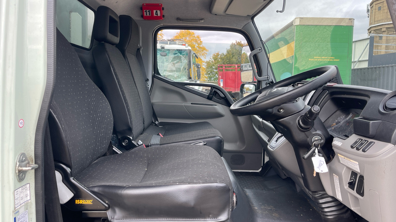 FUSO CANTER 7C15 - Xe tải chuyên chở tự động: hình 5 FUSO CANTER 7C15 - Xe tải chuyên chở tự động: hình 5
