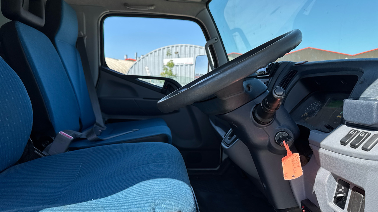 FUSO CANTER 7C18 - Xe tải hộp: hình 5 FUSO CANTER 7C18 - Xe tải hộp: hình 5