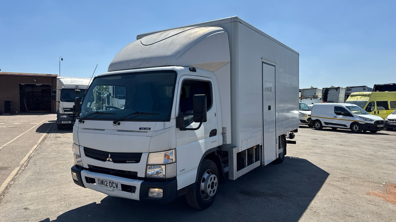 FUSO CANTER 7C18 - Xe tải hộp: hình 2 FUSO CANTER 7C18 - Xe tải hộp: hình 2