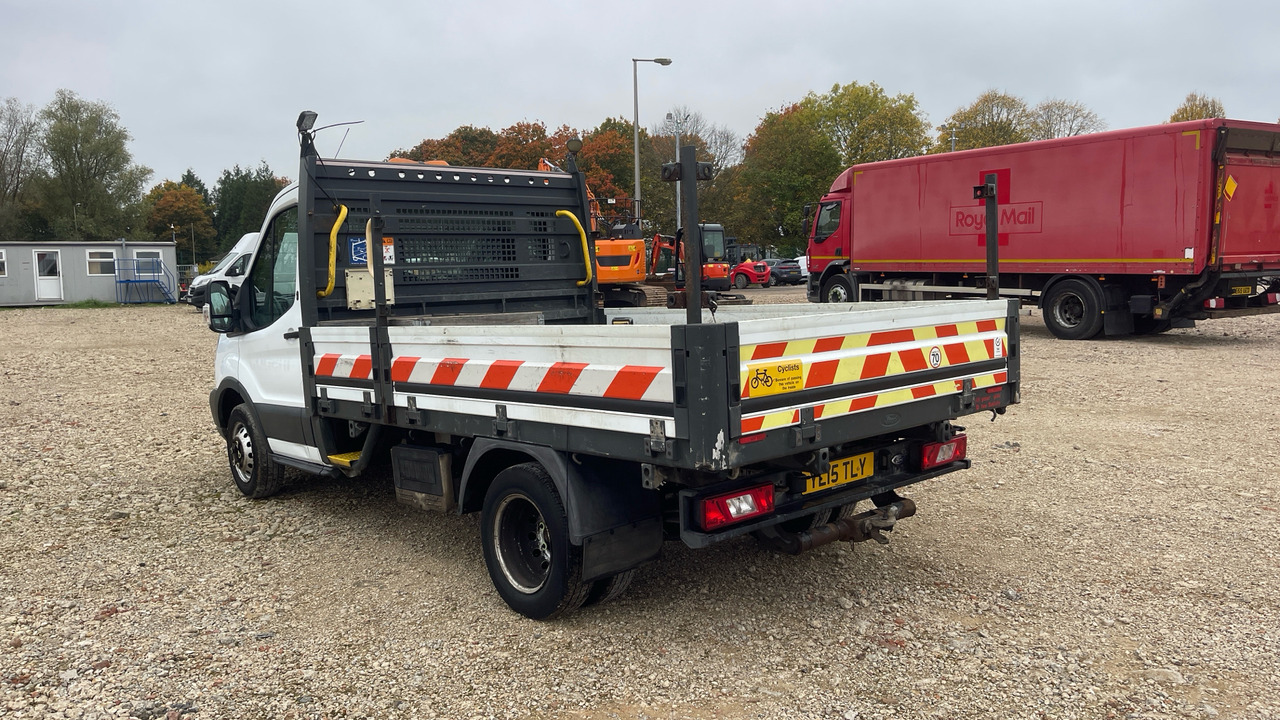 Ford Transit 350 2.2 TDCI 125PS - Xe tải nhỏ phẳng: hình 3 Ford Transit 350 2.2 TDCI 125PS - Xe tải nhỏ phẳng: hình 3