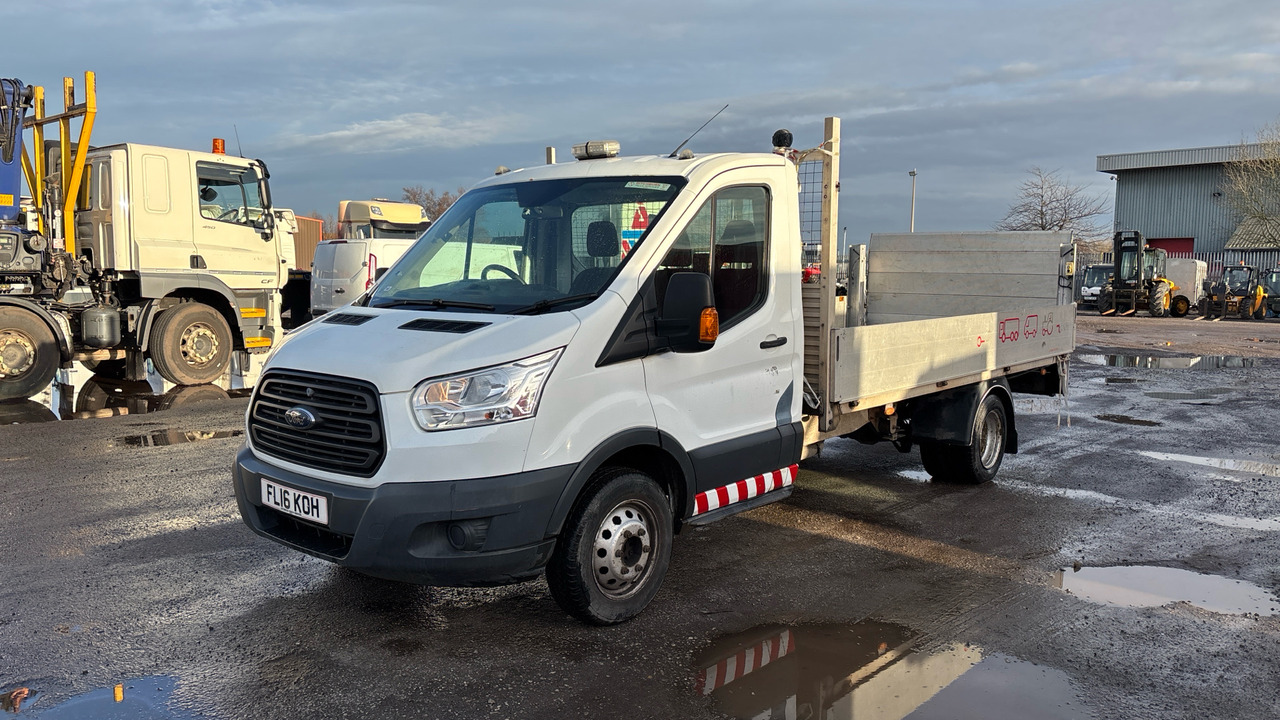 Ford Transit 350 2.2 TDCi 125ps - Xe tải nhỏ phẳng: hình 2 Ford Transit 350 2.2 TDCi 125ps - Xe tải nhỏ phẳng: hình 2