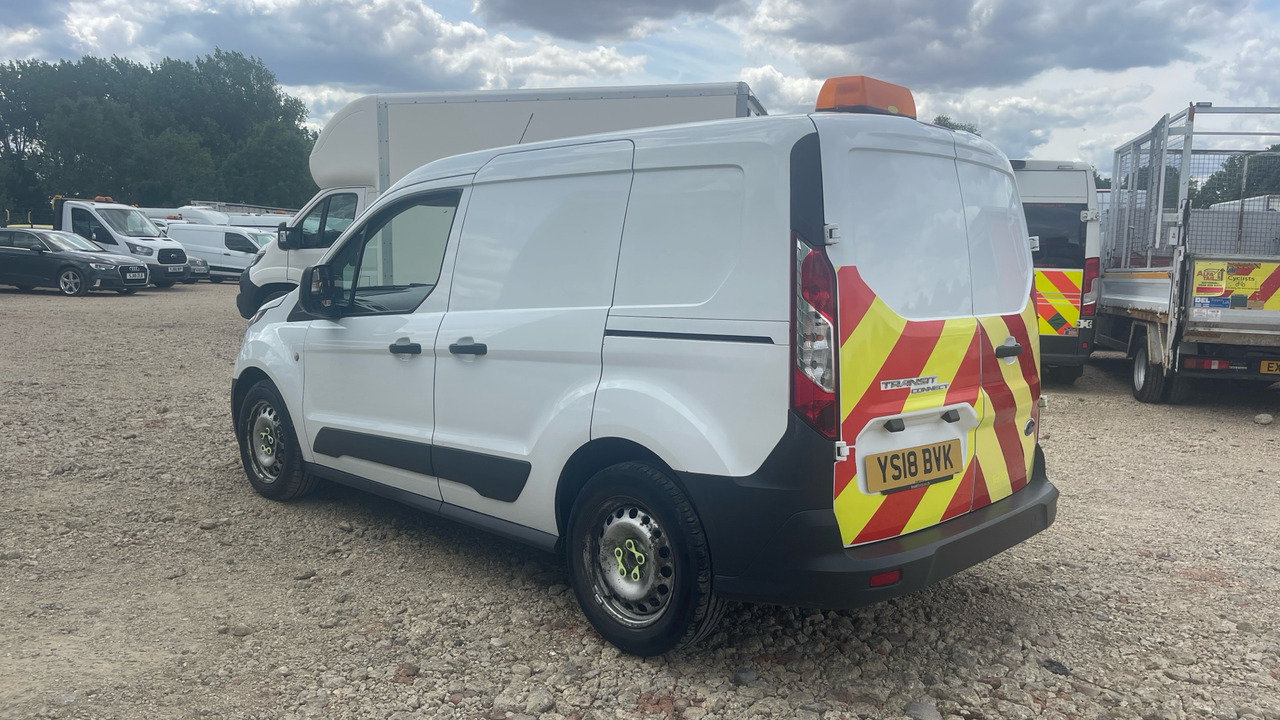 Ford Transit Connect 220 1.5 TDCI 100PS - Xe van nhỏ gọn: hình 3 Ford Transit Connect 220 1.5 TDCI 100PS - Xe van nhỏ gọn: hình 3