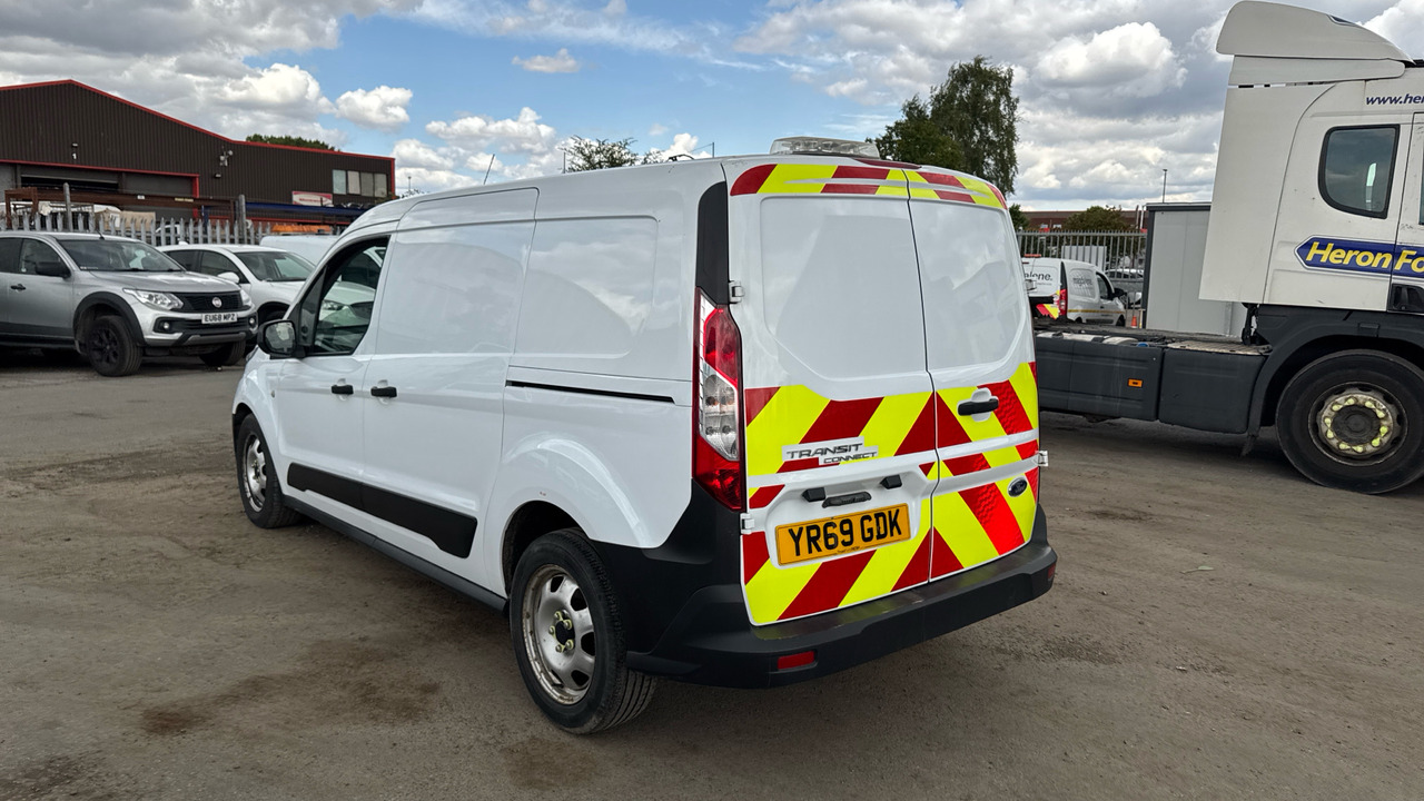 Ford Transit Connect 240 1.5 ECOBLUE 100PS - Xe van nhỏ gọn: hình 3 Ford Transit Connect 240 1.5 ECOBLUE 100PS - Xe van nhỏ gọn: hình 3