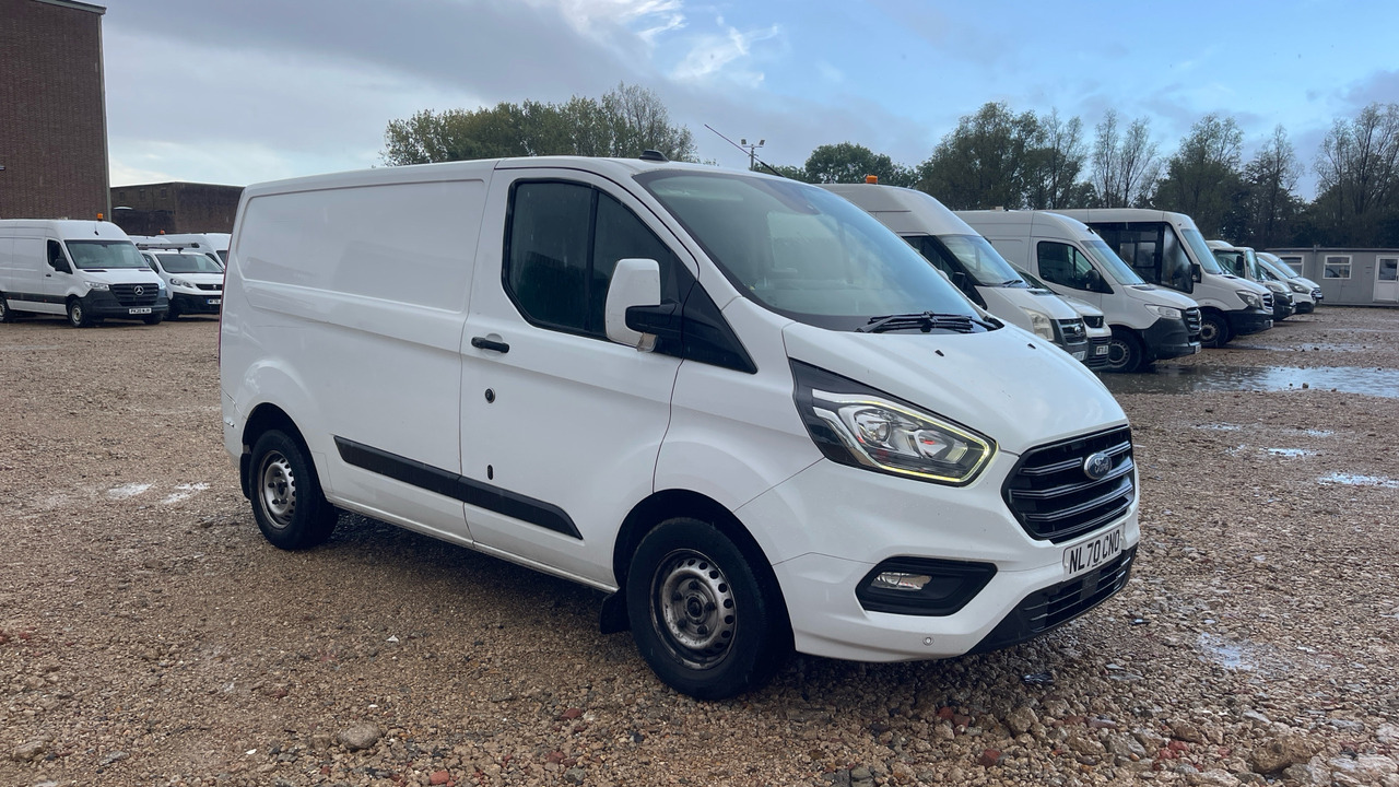 Ford Transit Custom 2.0 EcoBlue 130ps Low Roof Trend Van - Xe van nhỏ gọn: hình 1 Ford Transit Custom 2.0 EcoBlue 130ps Low Roof Trend Van - Xe van nhỏ gọn: hình 1