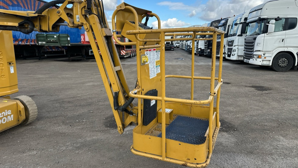 GENIE 230/20N - Trang thiết bị xây dựng: hình 5 GENIE 230/20N - Trang thiết bị xây dựng: hình 5