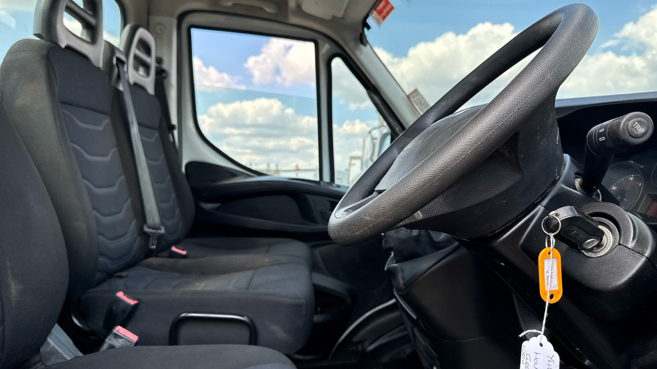 IVECO DAILY 72-180 3.0 4350WB - Xe tải thùng lửng/ Phẳng: hình 5 IVECO DAILY 72-180 3.0 4350WB - Xe tải thùng lửng/ Phẳng: hình 5