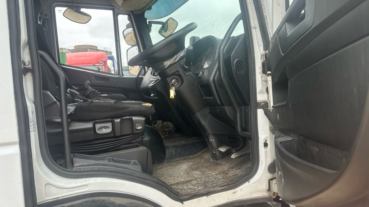 IVECO EUROCARGO 100-190 - Xe tải kéo: hình 5 IVECO EUROCARGO 100-190 - Xe tải kéo: hình 5