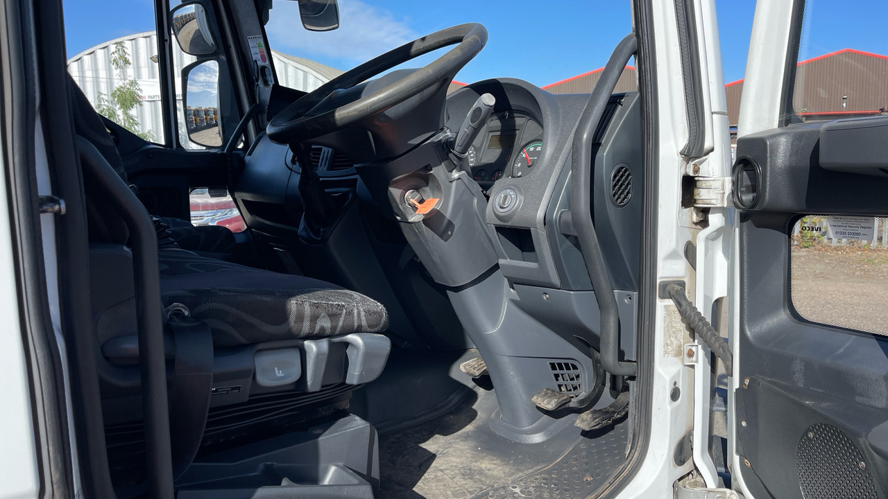 IVECO EUROCARGO 75E - Xe tải thùng mui bạt: hình 5 IVECO EUROCARGO 75E - Xe tải thùng mui bạt: hình 5