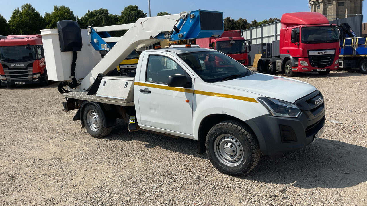 Isuzu D-Max - Nền bục trên không gắn trên xe tải: hình 1 Isuzu D-Max - Nền bục trên không gắn trên xe tải: hình 1