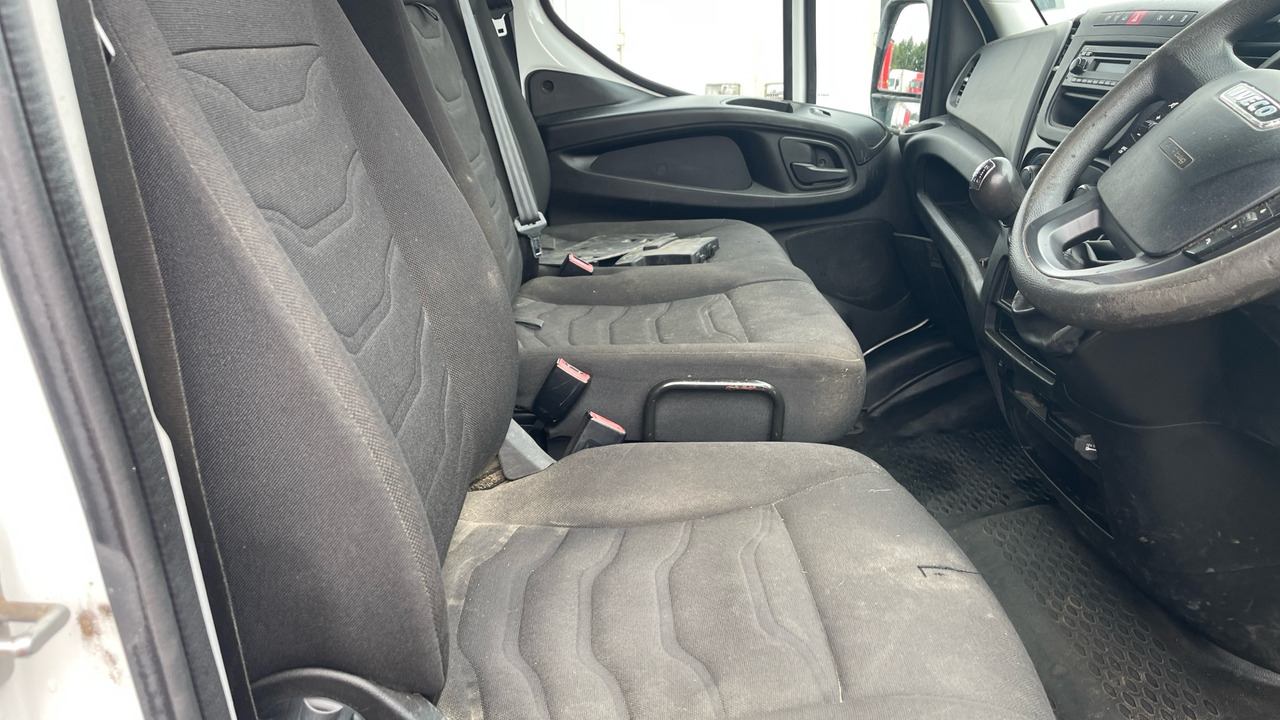 Iveco Daily 35-130 3520 WB - Xe van chở hàng: hình 5 Iveco Daily 35-130 3520 WB - Xe van chở hàng: hình 5