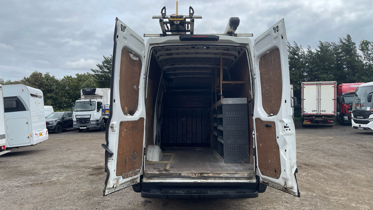 Xe van chở hàng Iveco Daily 35-130 3520 WB: hình 9