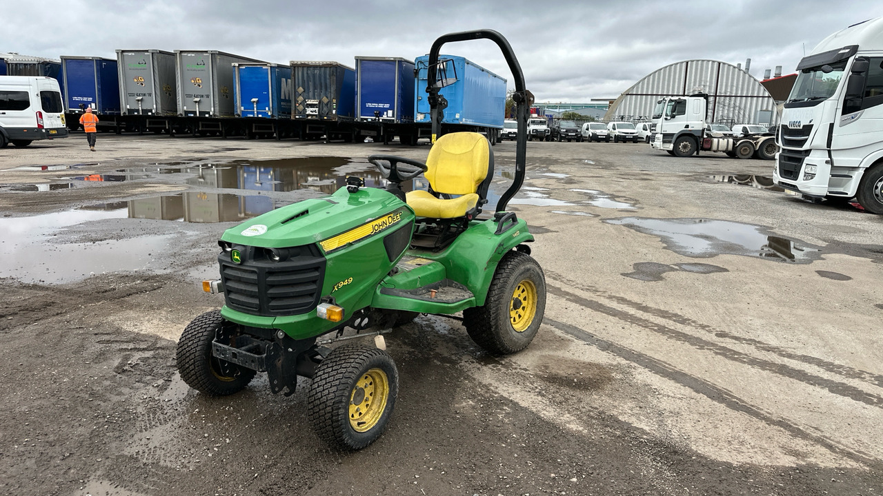 JOHN DEERE X949 - Máy cày: hình 2 JOHN DEERE X949 - Máy cày: hình 2
