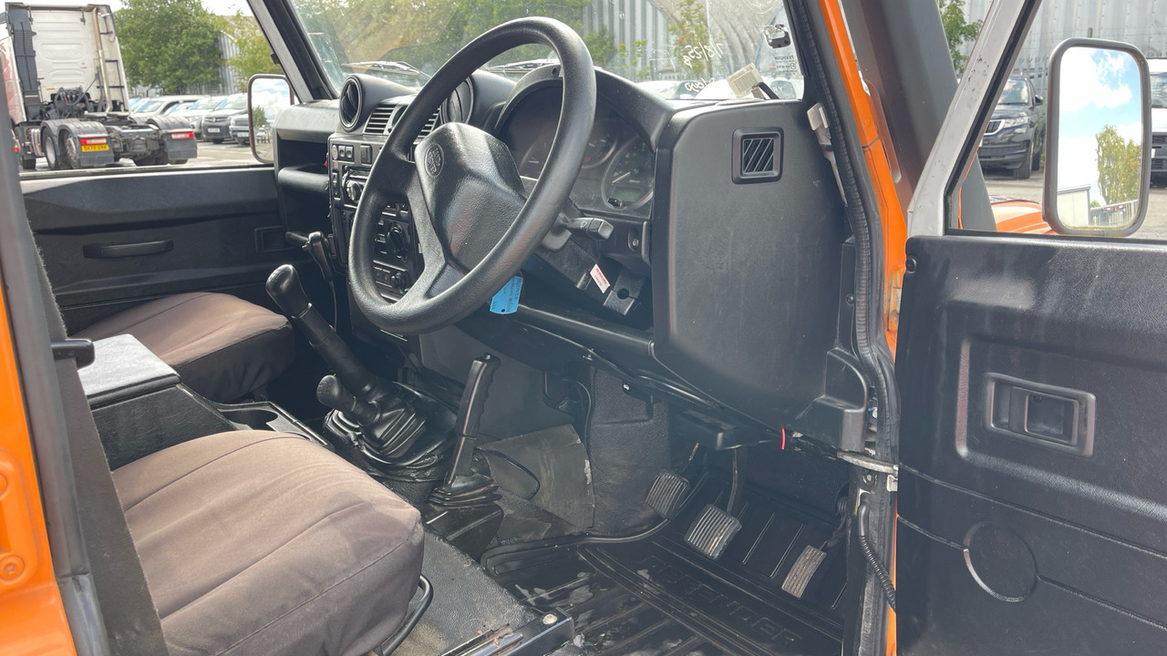 LAND ROVER DEFENDER 110 TDCi - Xe hơi: hình 5 LAND ROVER DEFENDER 110 TDCi - Xe hơi: hình 5