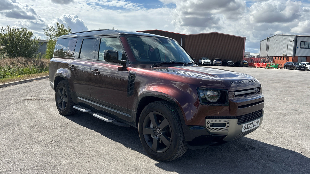 LAND ROVER DEFENDER 3.0 D300 X-Dynamic HSE 130 - SUV: hình 1 LAND ROVER DEFENDER 3.0 D300 X-Dynamic HSE 130 - SUV: hình 1
