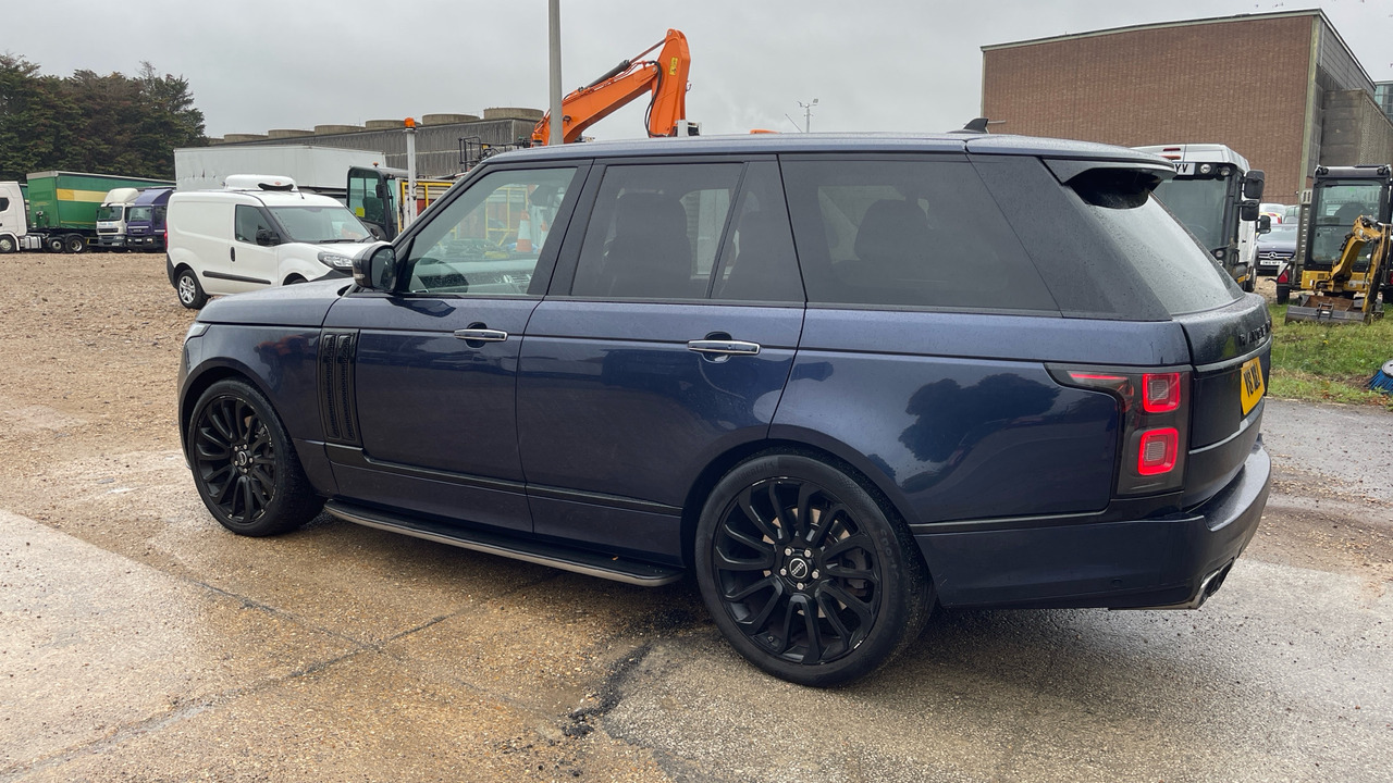 LAND ROVER RANGE ROVER 4.4 VOGUE SVR - Xe wagon: hình 3 LAND ROVER RANGE ROVER 4.4 VOGUE SVR - Xe wagon: hình 3