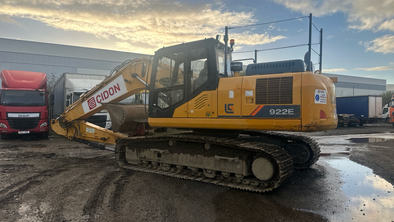 LIUGONG 922E - Máy xúc bánh xích: hình 3 LIUGONG 922E - Máy xúc bánh xích: hình 3