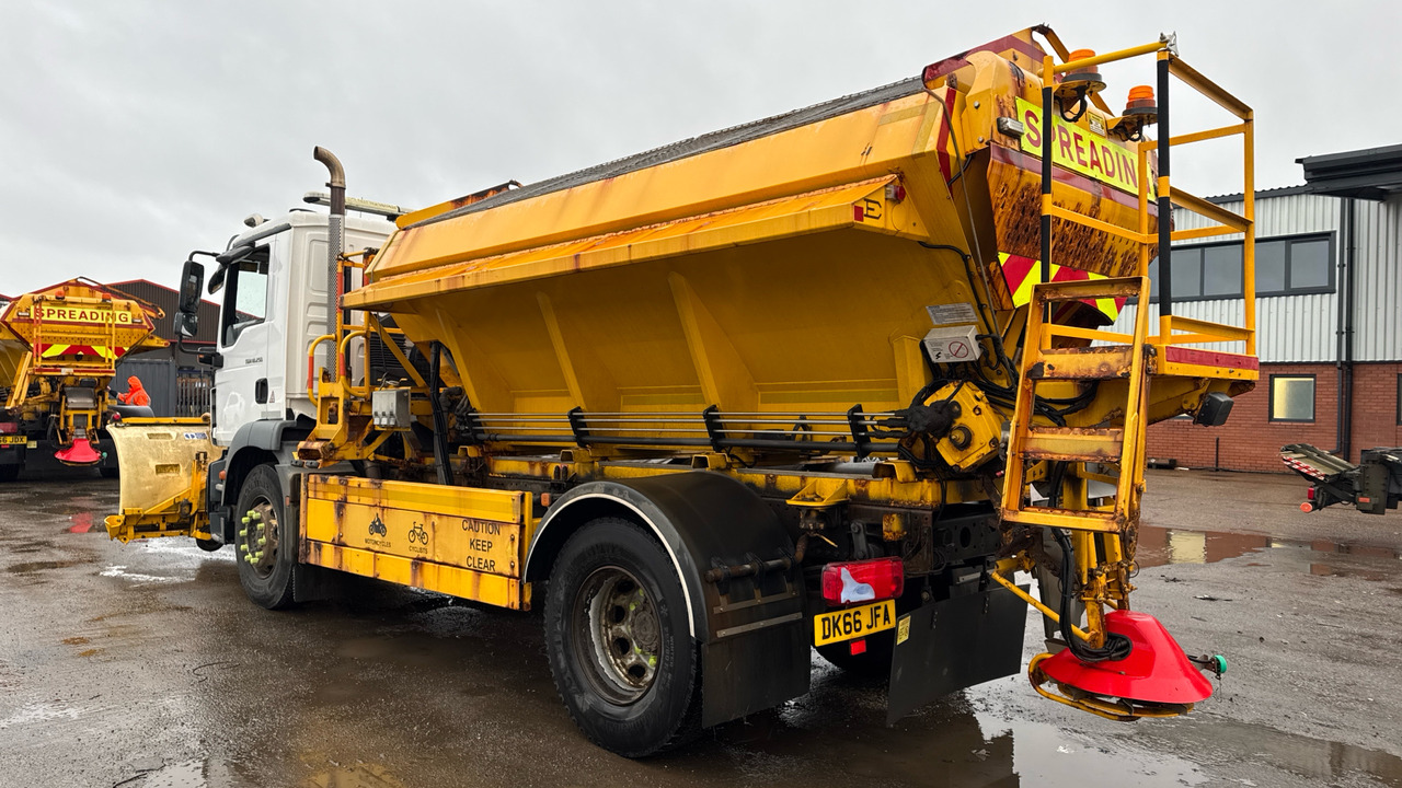 MAN TGM 18.250 - Xe dọn tuyết: hình 3 MAN TGM 18.250 - Xe dọn tuyết: hình 3