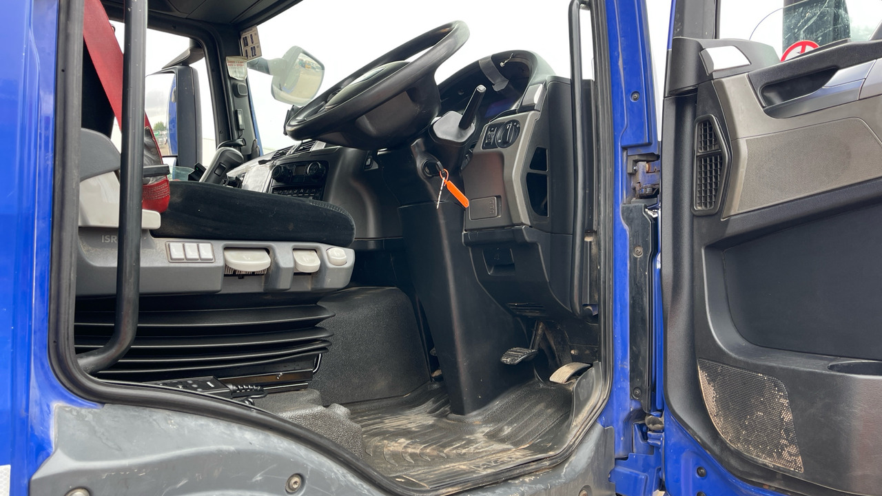 MAN TGS 26.360 - Xe tải thùng mui bạt: hình 5 MAN TGS 26.360 - Xe tải thùng mui bạt: hình 5