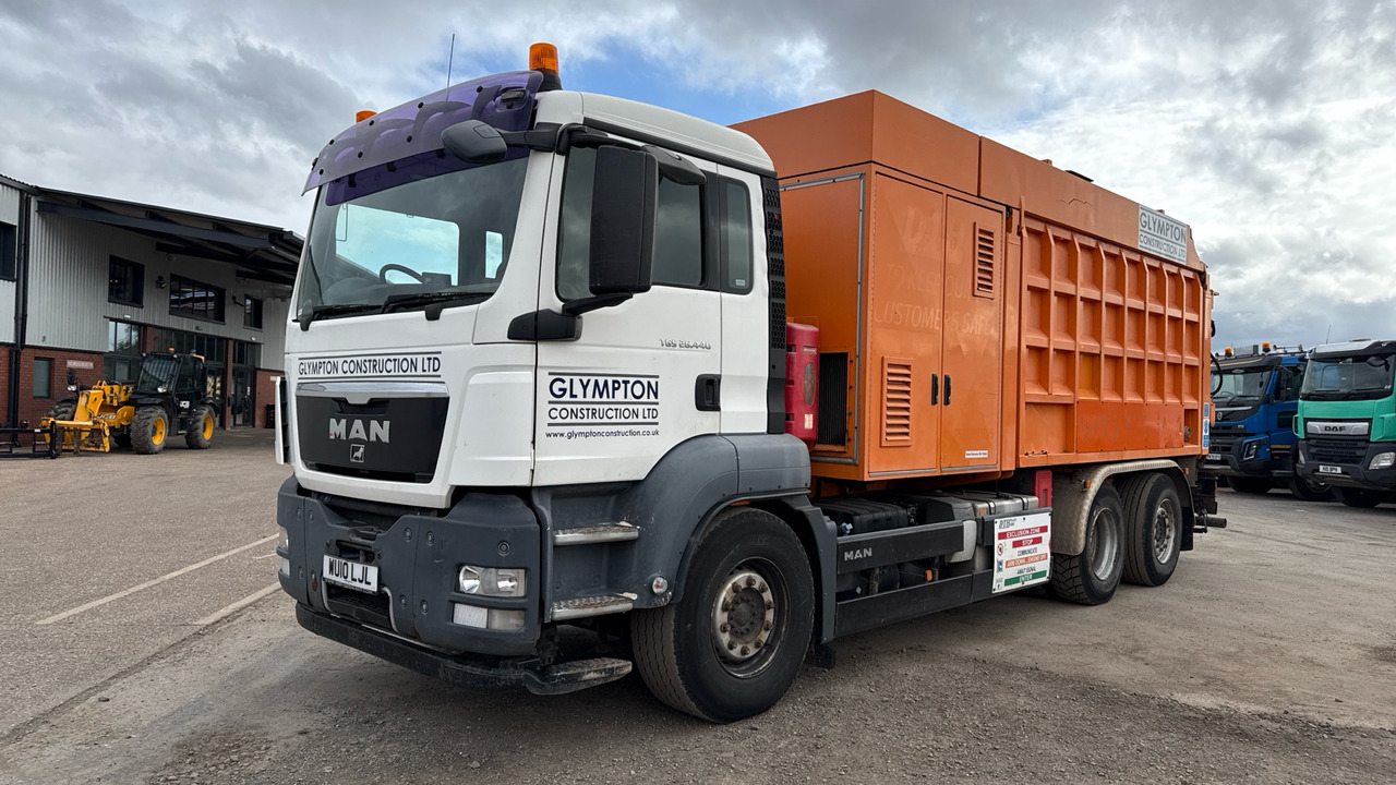 MAN TGS 26.440 - Xe tải chân không: hình 2 MAN TGS 26.440 - Xe tải chân không: hình 2