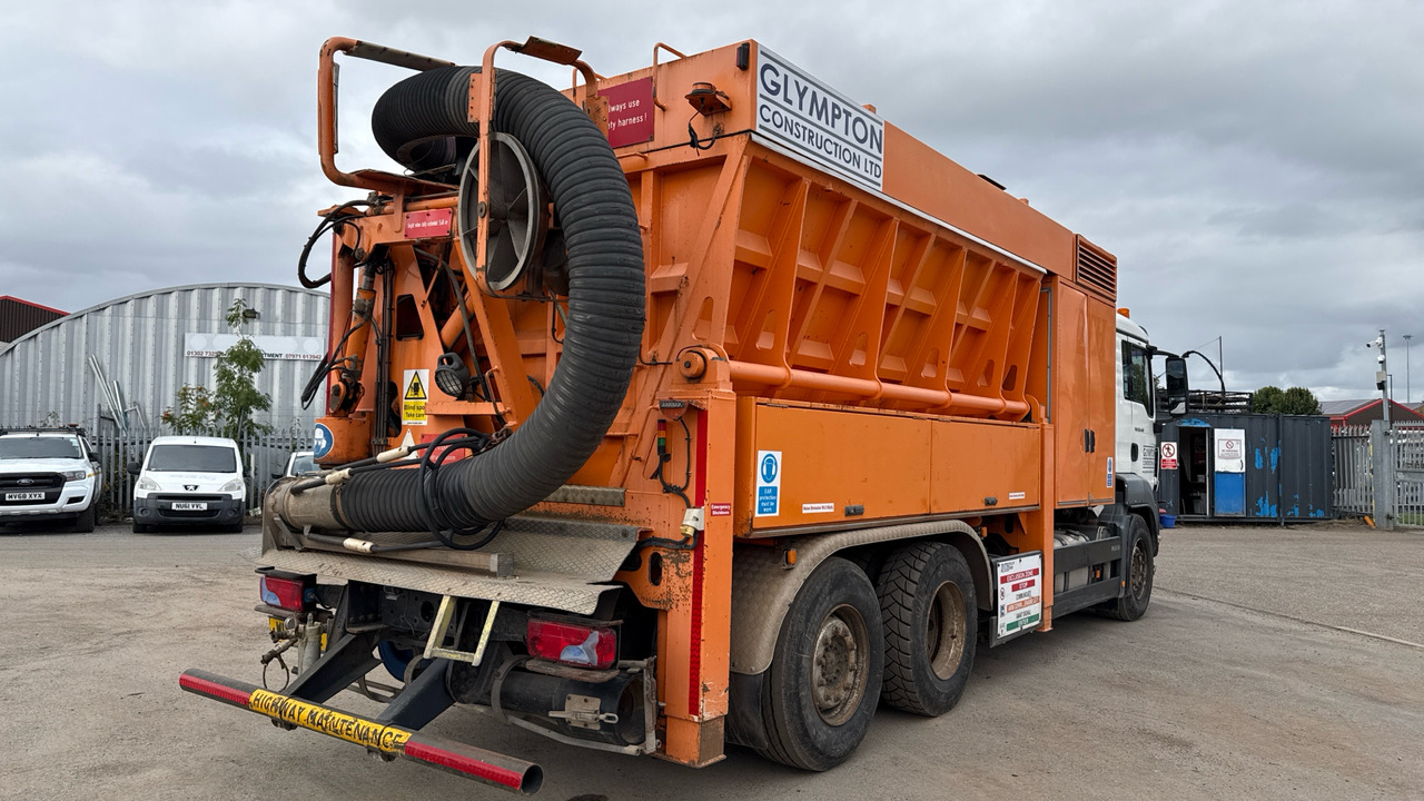 MAN TGS 26.440 - Xe tải chân không: hình 4 MAN TGS 26.440 - Xe tải chân không: hình 4