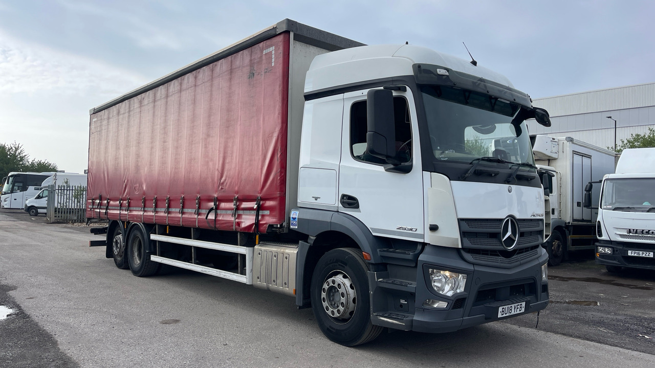 MERCEDES-BENZ ACTROS 2530 - Xe tải thùng mui bạt: hình 1 MERCEDES-BENZ ACTROS 2530 - Xe tải thùng mui bạt: hình 1