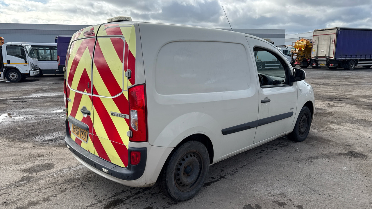 MERCEDES-BENZ CITAN 109 CDI BLUEEFFICIENCY - Xe van nhỏ gọn: hình 4 MERCEDES-BENZ CITAN 109 CDI BLUEEFFICIENCY - Xe van nhỏ gọn: hình 4