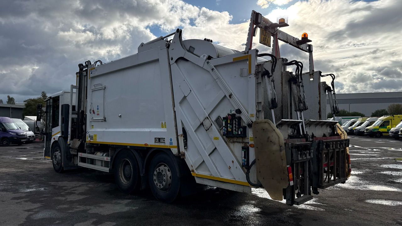 MERCEDES-BENZ ECONIC 2630 - Xe tải chở rác: hình 3 MERCEDES-BENZ ECONIC 2630 - Xe tải chở rác: hình 3