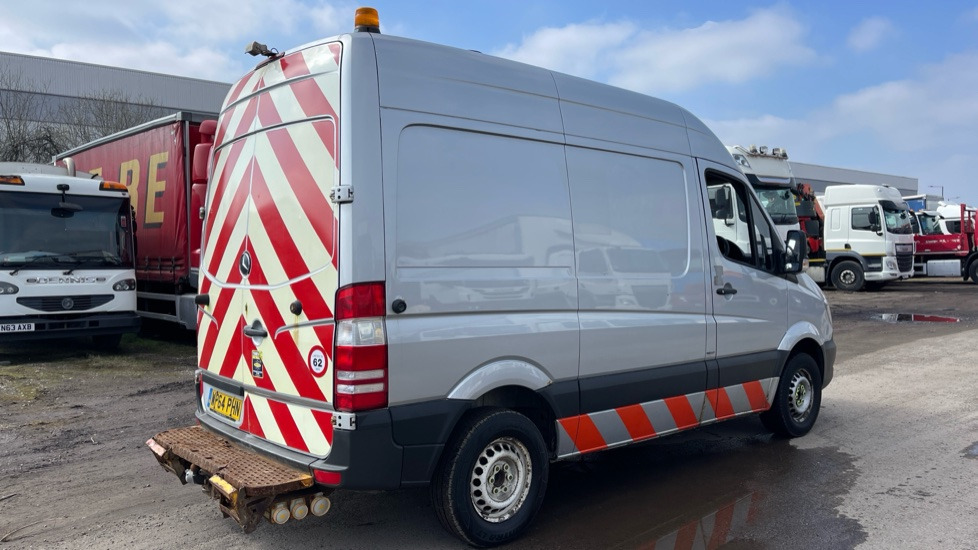 MERCEDES-BENZ SPRINTER 313 CDI - Xe van chở hàng: hình 4 MERCEDES-BENZ SPRINTER 313 CDI - Xe van chở hàng: hình 4