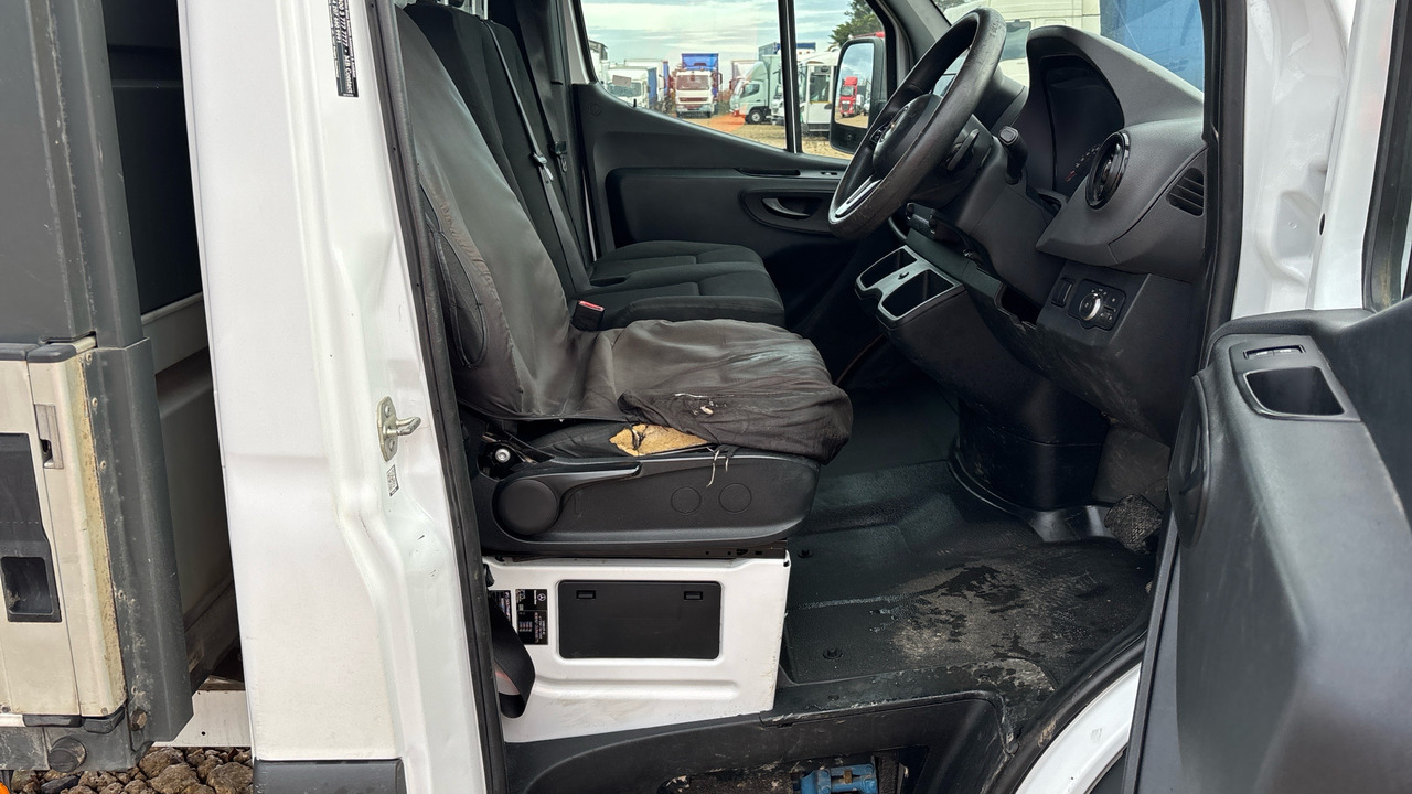 MERCEDES-BENZ SPRINTER 314 CDI - Xe tải nhỏ phẳng: hình 5 MERCEDES-BENZ SPRINTER 314 CDI - Xe tải nhỏ phẳng: hình 5