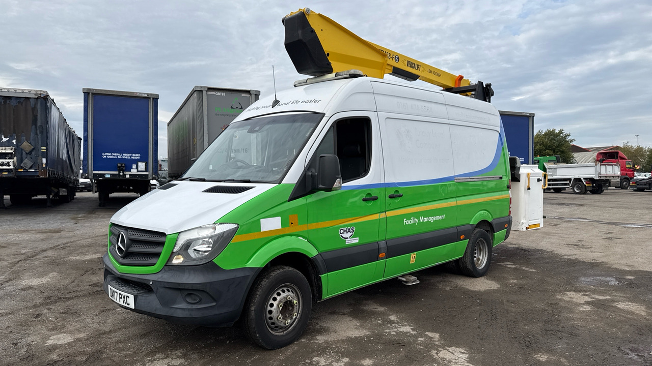 MERCEDES-BENZ SPRINTER - Nền bục trên không gắn trên xe tải: hình 2 MERCEDES-BENZ SPRINTER - Nền bục trên không gắn trên xe tải: hình 2