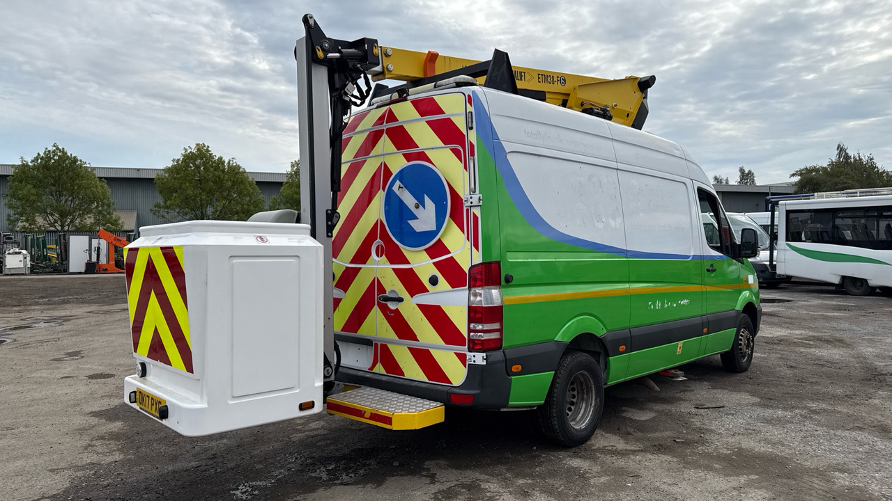 MERCEDES-BENZ SPRINTER - Nền bục trên không gắn trên xe tải: hình 4 MERCEDES-BENZ SPRINTER - Nền bục trên không gắn trên xe tải: hình 4