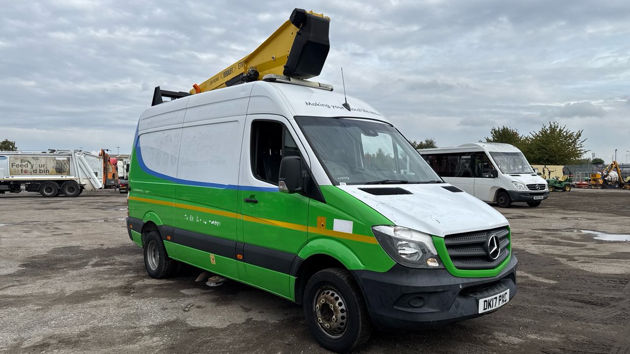 MERCEDES-BENZ SPRINTER - Nền bục trên không gắn trên xe tải: hình 1 MERCEDES-BENZ SPRINTER - Nền bục trên không gắn trên xe tải: hình 1