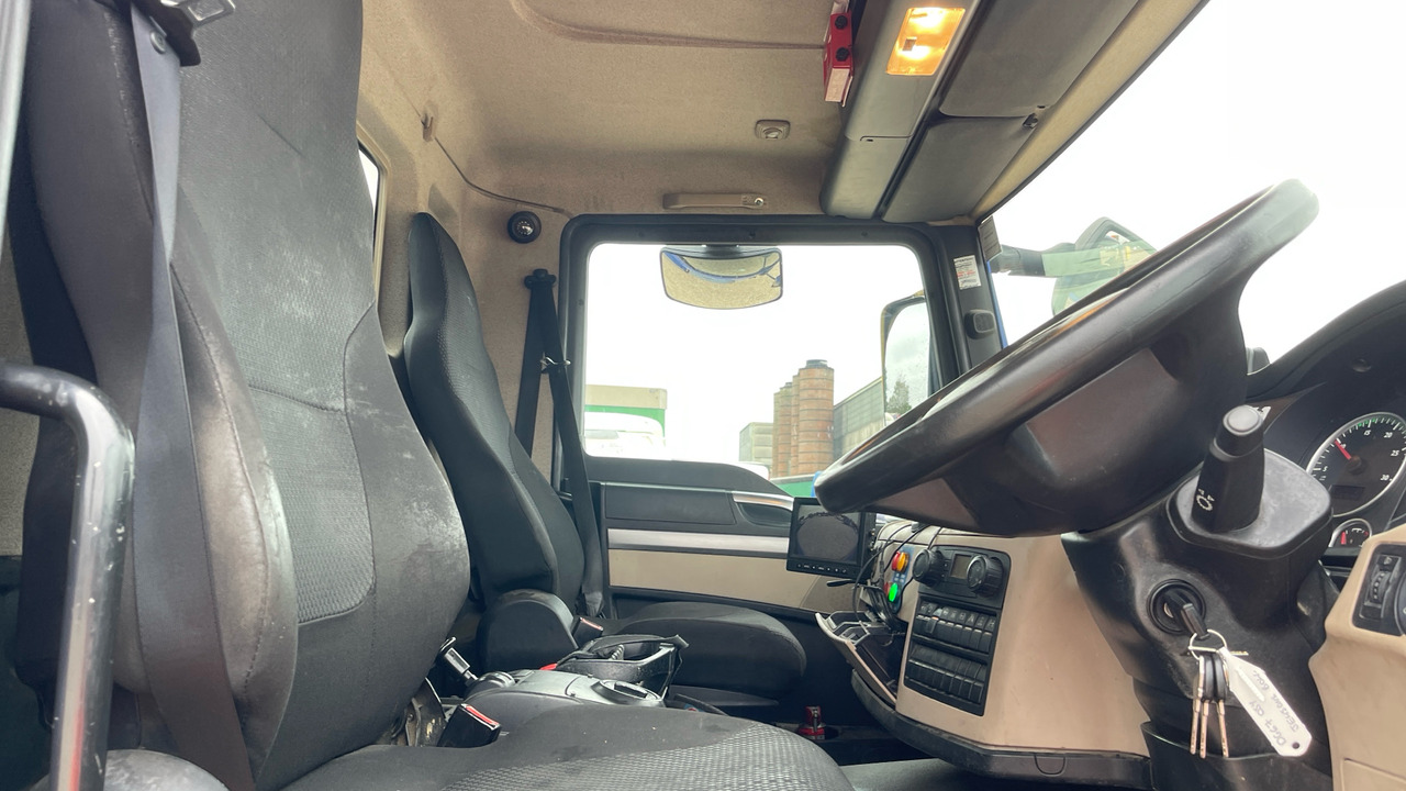 Man TGM 18.250 - Xe tải thùng lửng/ Phẳng, Xe cẩu tự hành: hình 5 Man TGM 18.250 - Xe tải thùng lửng/ Phẳng, Xe cẩu tự hành: hình 5